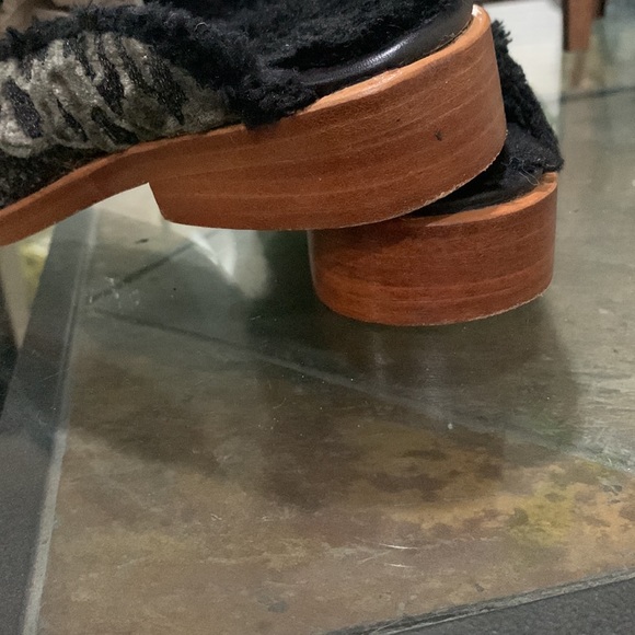 FREE PEOPLE BLACK VELVET ‘Butterfly Effect’ MULE Shoe - Picture 6 of 15